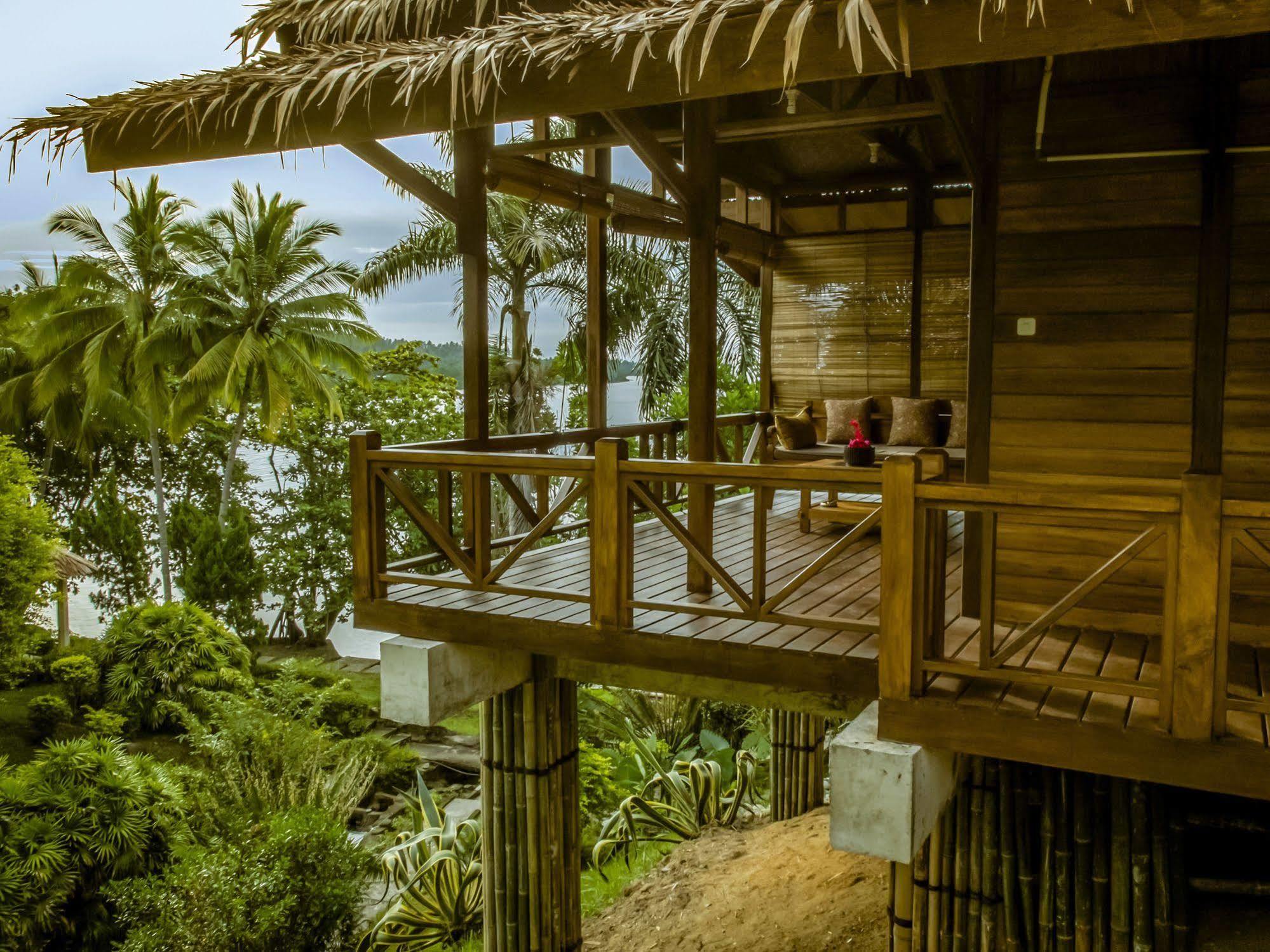 Janji Laut Resort Tanahwangko Exterior foto