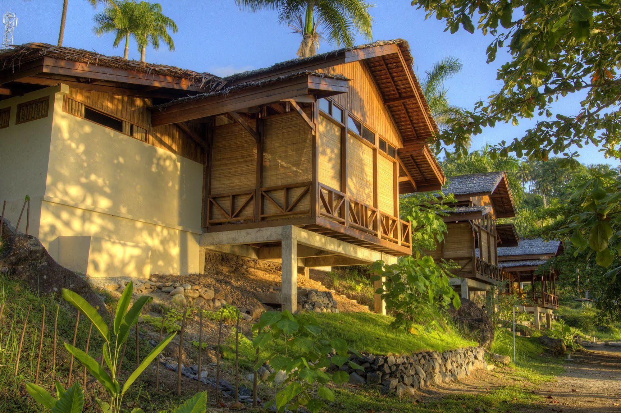 Janji Laut Resort Tanahwangko Exterior foto